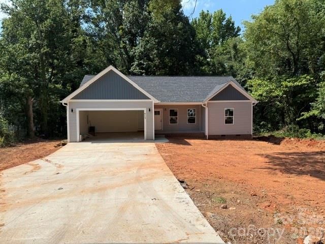 2116 KKS Court, Newton, NC 28658