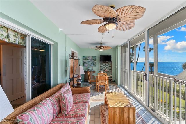 1285 Gulf Shore BLVD N 2B, Naples, FL 34102