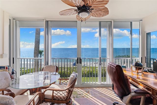 1285 Gulf Shore BLVD N 2B, Naples, FL 34102
