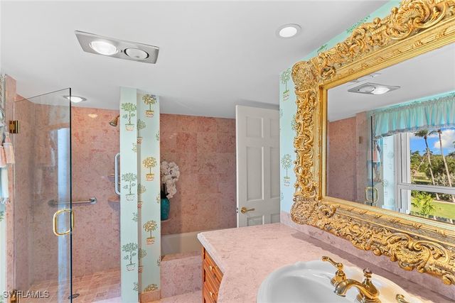 1285 Gulf Shore BLVD N 2B, Naples, FL 34102