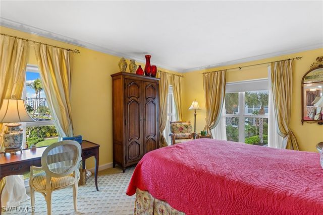 1285 Gulf Shore BLVD N 2B, Naples, FL 34102