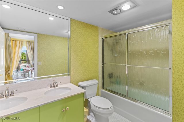 1285 Gulf Shore BLVD N 2B, Naples, FL 34102