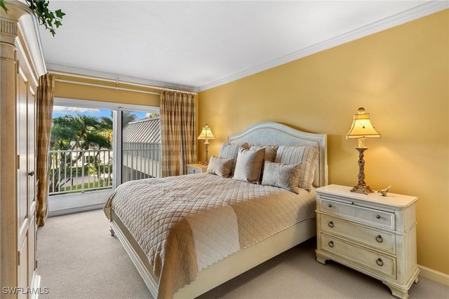 1285 Gulf Shore BLVD N 2B, Naples, FL 34102