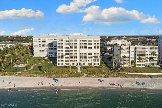 1285 Gulf Shore BLVD N 2B, Naples, FL 34102