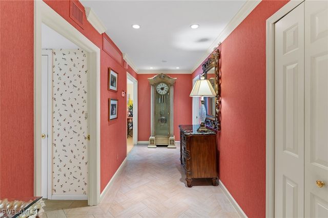 1285 Gulf Shore BLVD N 2B, Naples, FL 34102