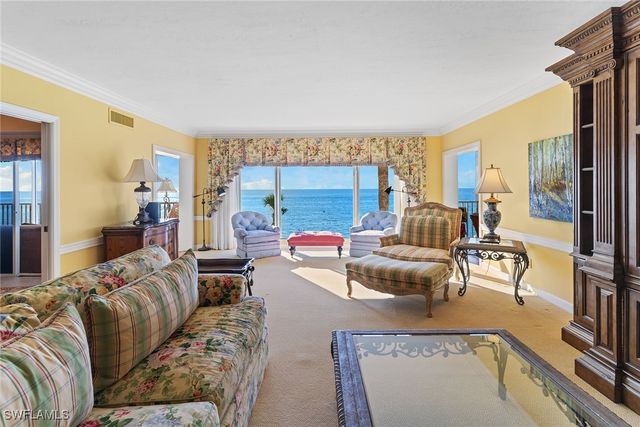 1285 Gulf Shore BLVD N 2B, Naples, FL 34102