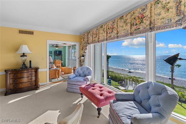 1285 Gulf Shore BLVD N 2B, Naples, FL 34102