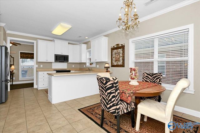 992 Tracey Lane, Decatur, AL 35603