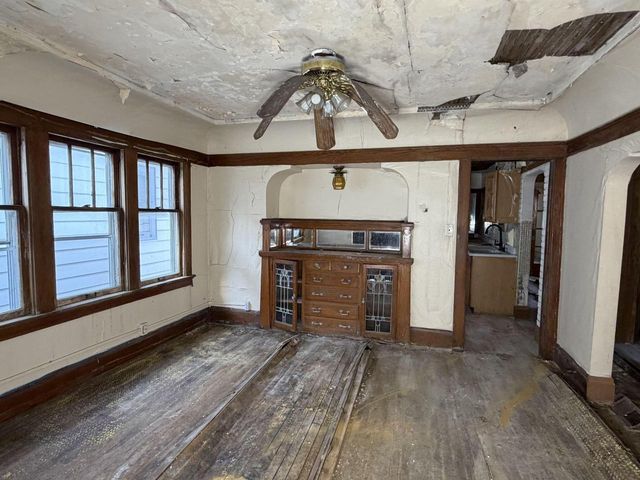 4621 N 30th STREET, Milwaukee, WI 53209