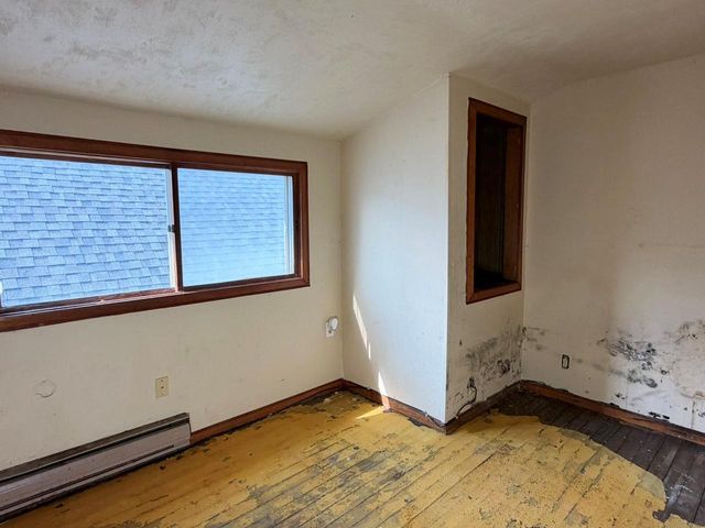4621 N 30th STREET, Milwaukee, WI 53209