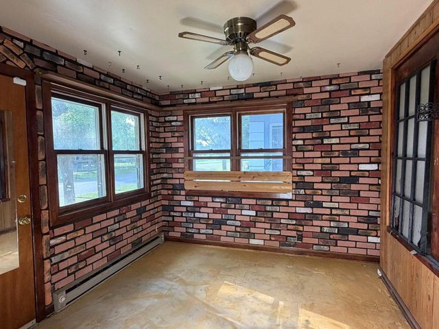 4621 N 30th STREET, Milwaukee, WI 53209