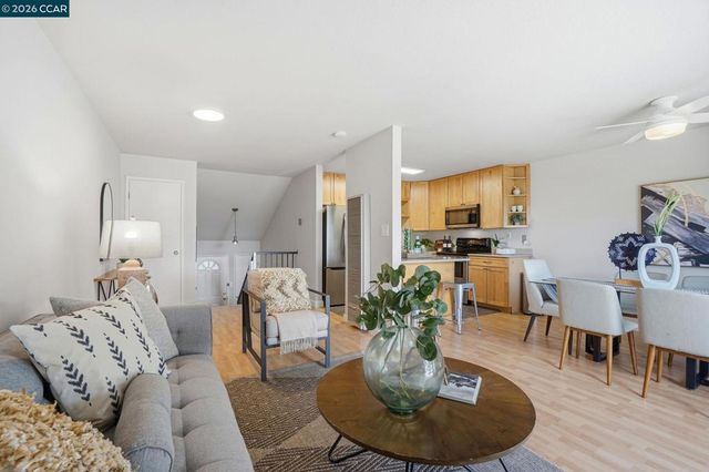 2420 Pleasant Hill Rd 1, Pleasant Hill, CA 94523