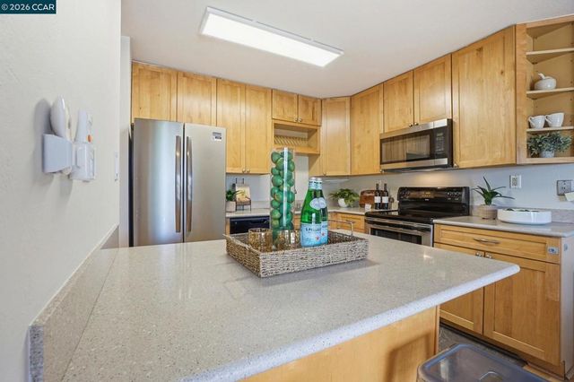 2420 Pleasant Hill Rd 1, Pleasant Hill, CA 94523