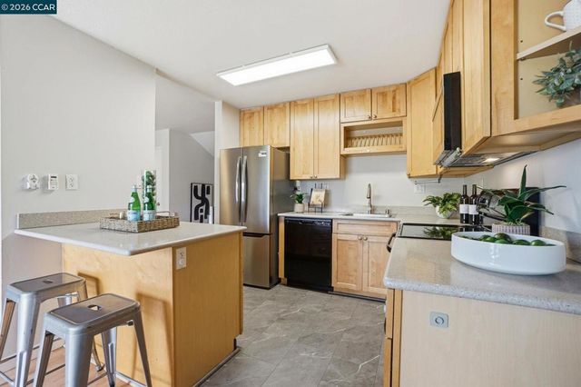 2420 Pleasant Hill Rd 1, Pleasant Hill, CA 94523