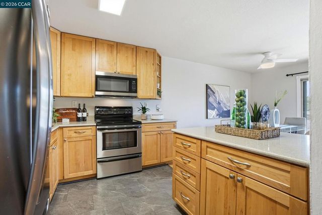 2420 Pleasant Hill Rd 1, Pleasant Hill, CA 94523