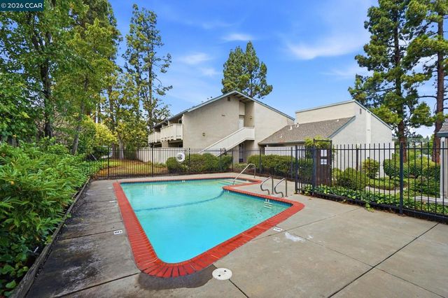 2420 Pleasant Hill Rd 1, Pleasant Hill, CA 94523