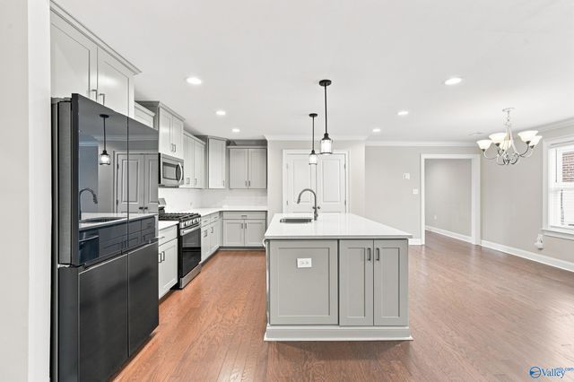 15543 Ironcrest Drive NW, Harvest, AL 35749