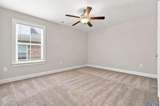 15543 Ironcrest Drive NW, Harvest, AL 35749