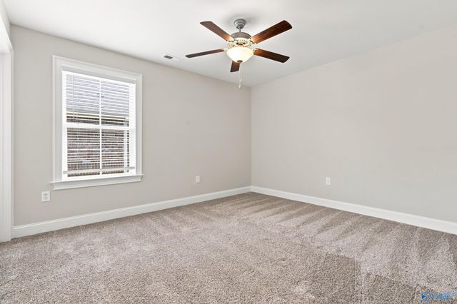 15543 Ironcrest Drive NW, Harvest, AL 35749