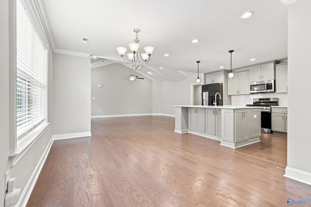 15543 Ironcrest Drive NW, Harvest, AL 35749