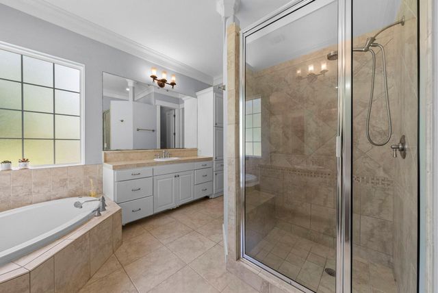 520 Goodnight TRL, Dripping Springs, TX 78620