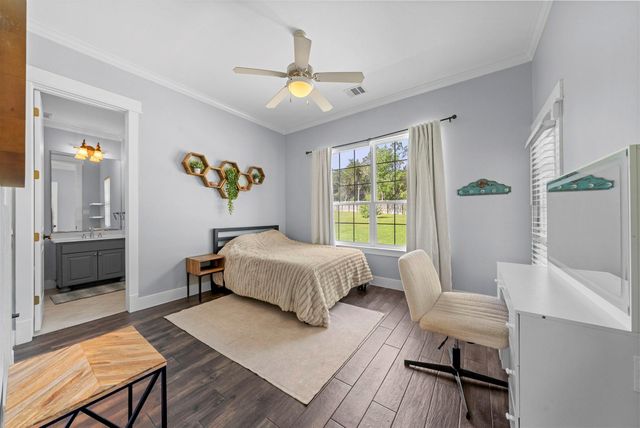 520 Goodnight TRL, Dripping Springs, TX 78620