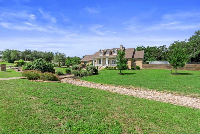 520 Goodnight TRL, Dripping Springs, TX 78620