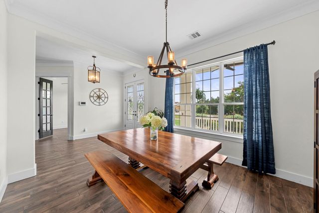 520 Goodnight TRL, Dripping Springs, TX 78620