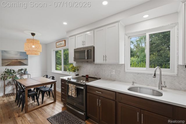 595 Byron Street, Plymouth, MI 48170