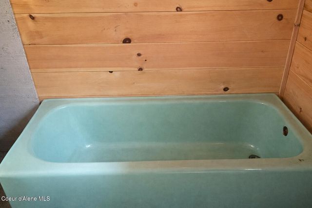 391 Champs Rd, Bonners Ferry, ID 83805