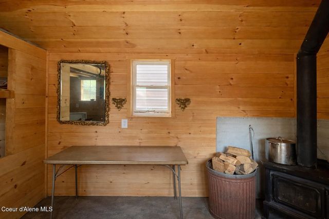 391 Champs Rd, Bonners Ferry, ID 83805