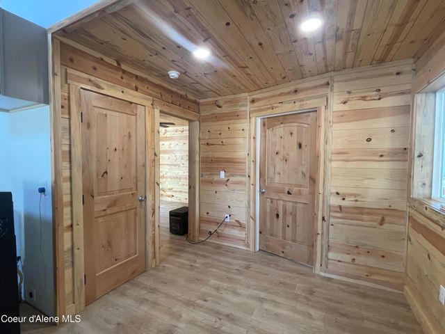 391 Champs Rd, Bonners Ferry, ID 83805