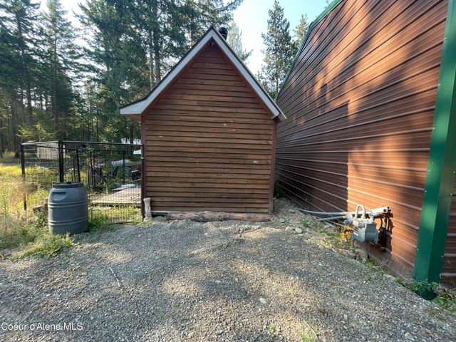 391 Champs Rd, Bonners Ferry, ID 83805