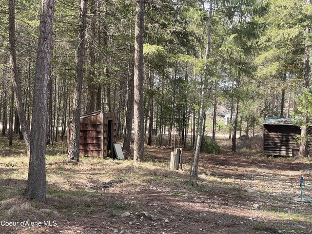 391 Champs Rd, Bonners Ferry, ID 83805