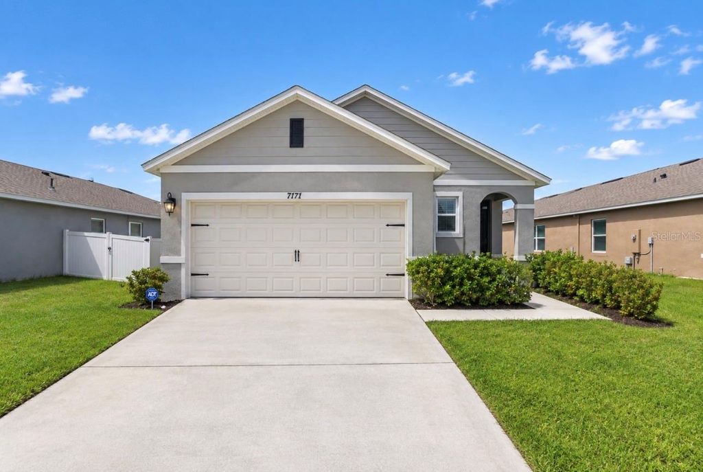 7171 CARIB GRACKLE DRIVE, St Cloud, FL 34773