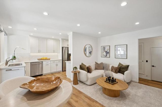 140 Stone Pine Lane, Menlo Park, CA 94025