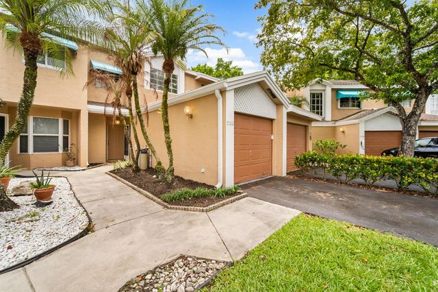 7102 Woodmont Way, Tamarac, FL 33321
