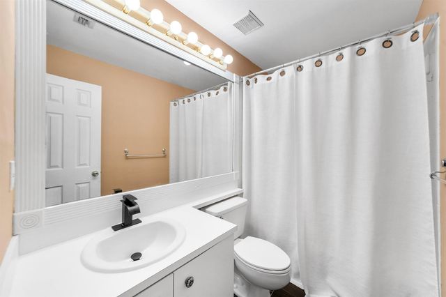 7102 Woodmont Way, Tamarac, FL 33321