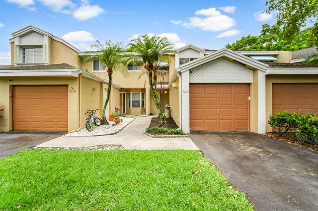 7102 Woodmont Way, Tamarac, FL 33321