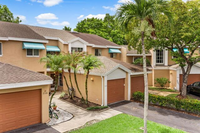 7102 Woodmont Way, Tamarac, FL 33321