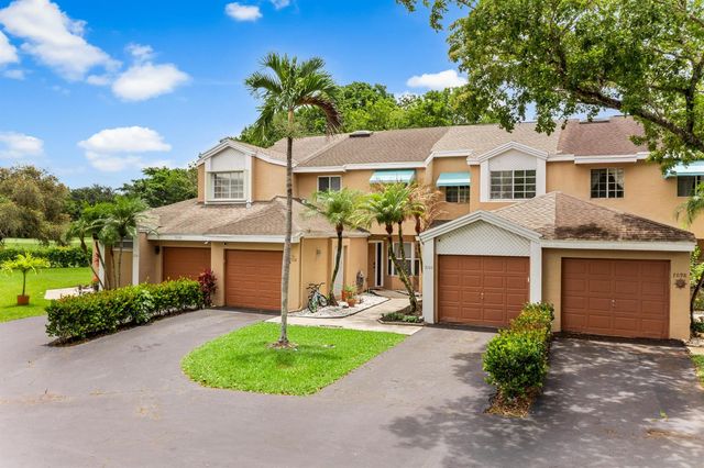 7102 Woodmont Way, Tamarac, FL 33321