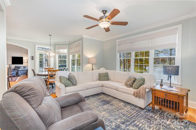 6782 Barefoot Cove Court, Denver, NC 28037