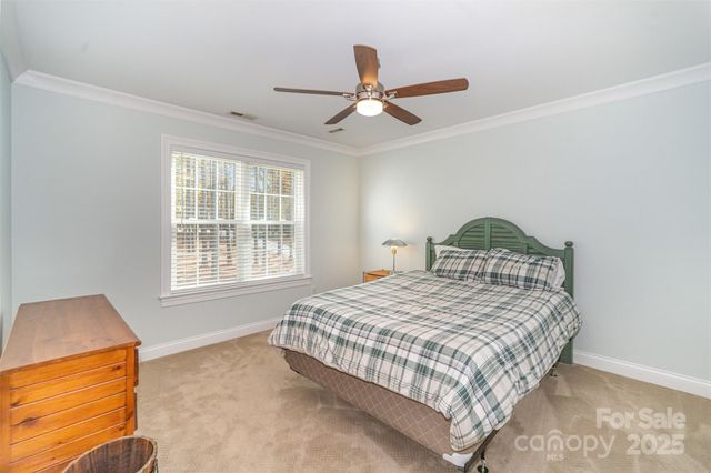 6782 Barefoot Cove Court, Denver, NC 28037