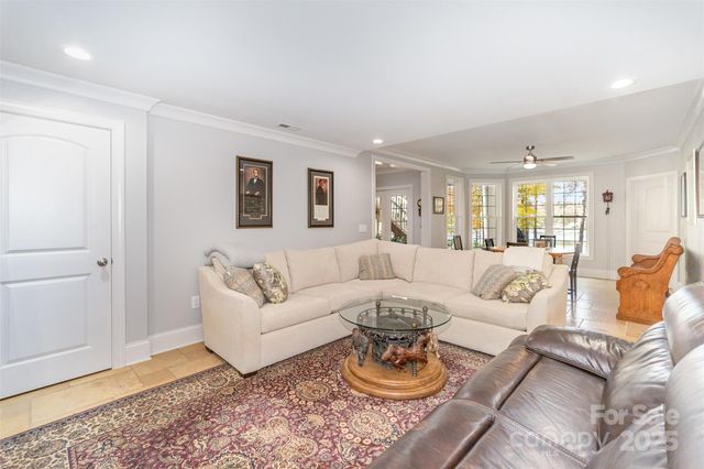 6782 Barefoot Cove Court, Denver, NC 28037