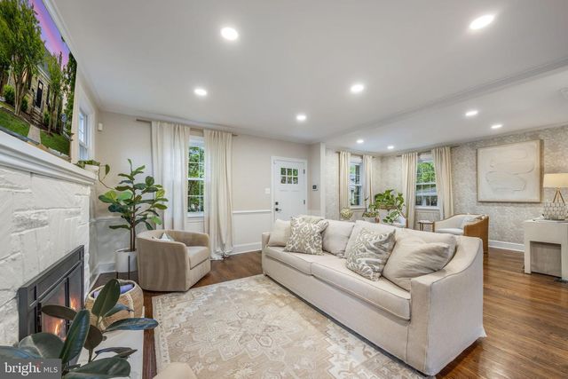 222 E OXFORD AVE, Alexandria, VA 22301