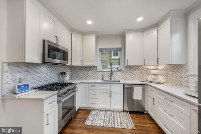222 E OXFORD AVE, Alexandria, VA 22301