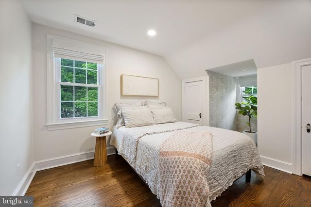 222 E OXFORD AVE, Alexandria, VA 22301