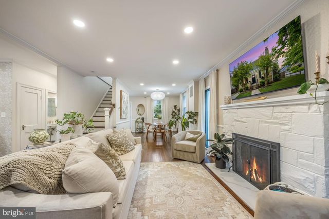 222 E OXFORD AVE, Alexandria, VA 22301