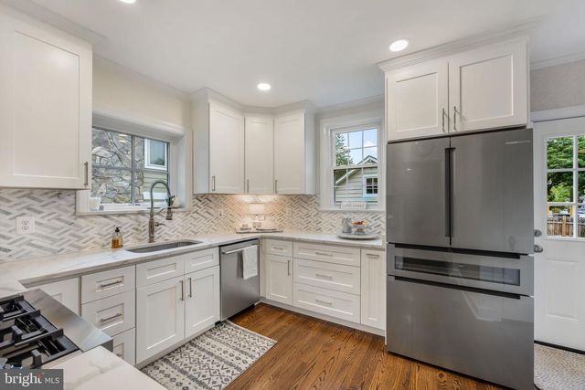222 E OXFORD AVE, Alexandria, VA 22301