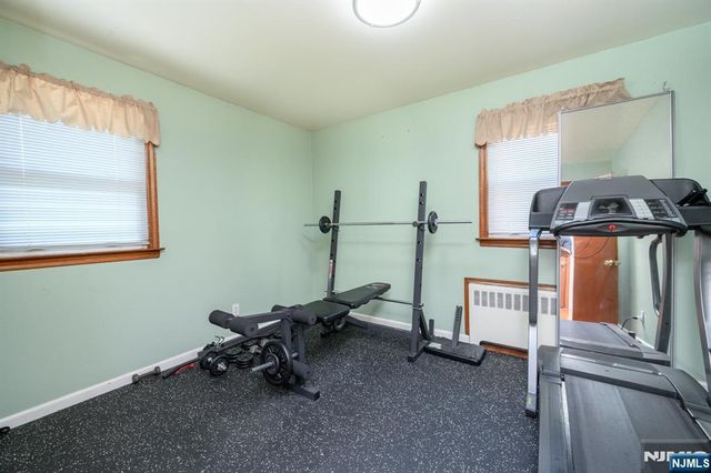35 Werneking Place, Little Ferry, NJ 07643